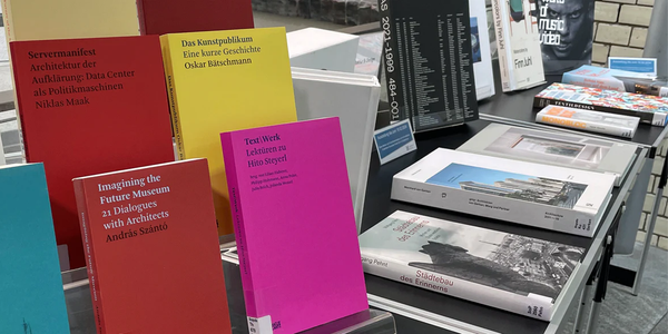 »WIR SETZEN SIE INS BILD«