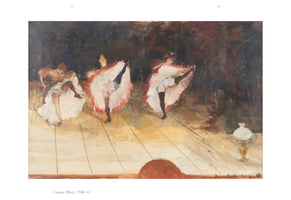 Ein impressionistisches Gemälde, das drei Cancan-Tänzerinnen auf einer Holzbühne zeigt. In einer energiegeladenen Pose schwingen sie ihre Beine hoch und lüften ihre weißen, bauschigen Kleider mit roten Säumen, die ihre schwarzen Strümpfe enthüllen. Der Hintergrund ist dunkel und mit breiten Pinselstrichen gemalt, was die Tänzerinnen in den Vordergrund rückt.